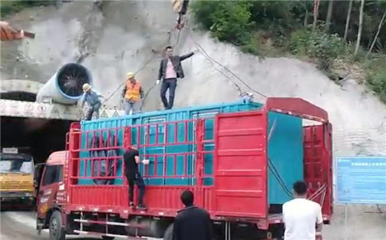 高压1300KW发电机出租